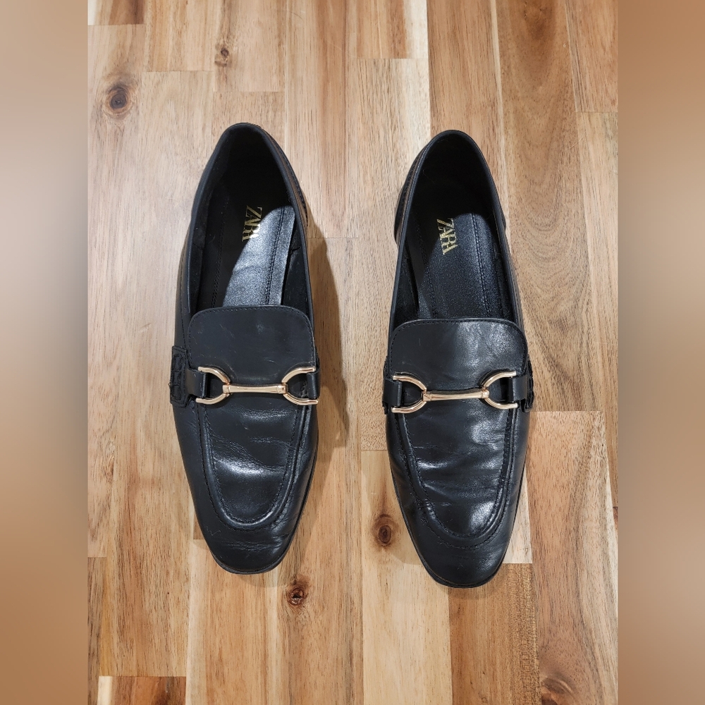 ZARA SOFT FLAT LEATHER LOAFERS, Black Women's shoes size 8